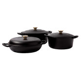 Temple &amp; Webster 5.5L Oval Cast Iron Dutch Oven