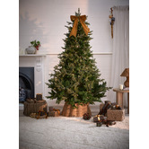 Temple &amp; Webster Wavy Water Hyacinth Christmas Tree Skirt