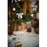 Temple &amp; Webster Wavy Water Hyacinth Christmas Tree Skirt