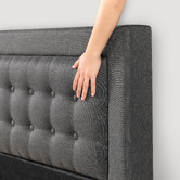 Studio Home Zane Queen Bed