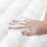 Oakleigh Home Leiren Faux Fur Rug