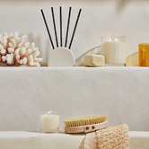 Circa Home Amber &amp; Sandalwood Soy-Blend Candle