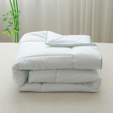 Palatial Designs Bamboo-Blend All Seasons Quilt