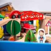 Onshine Onshine 90 Piece Train Play Set with Table