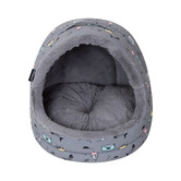 La Doggie Vita Moggy Treats Hooded Cat Bed