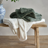 Aldrin Home Serene Faux Fur Throw