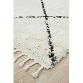 La Grace Home Shaggy Hand-Tufted Rug