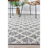 Rug Destination Frayed Indoor/Outdoor Rug