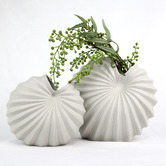 Living Green Decor White Spiral Oceania Vase