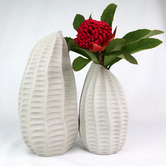 Living Green Decor 21cm White Rippled Pod Oceania Vase