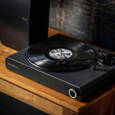 Victrola Victrola Stream Onyx Bluetooth Turntable