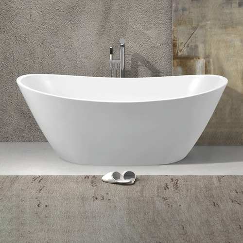 Paola Free-Standing Acrylic Bath