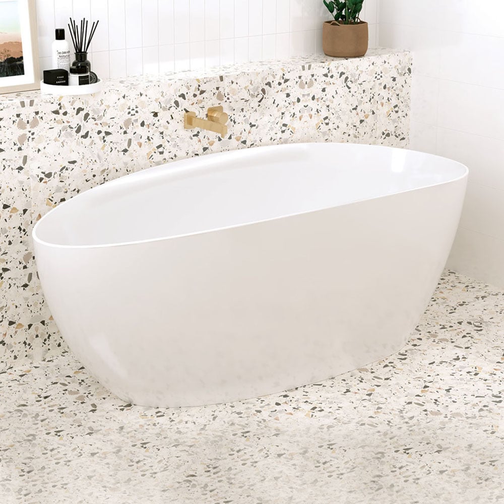 Dayo Acrylic Free-Standing Bath