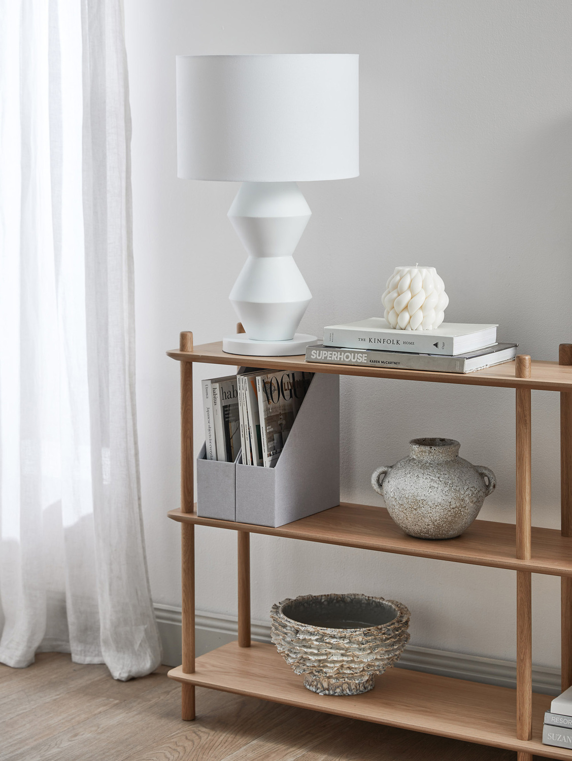 Francess-Resin-Table-Lamp