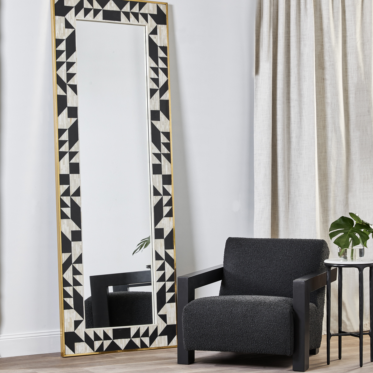 Idun-Marble-Side-Table