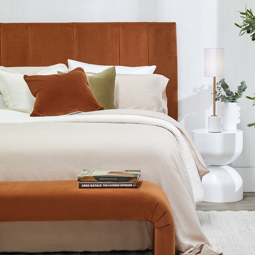 Amachi Velvet King Bedhead Temple & ster