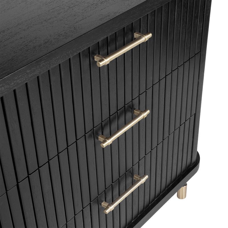 Uriah 6 Drawer Chest