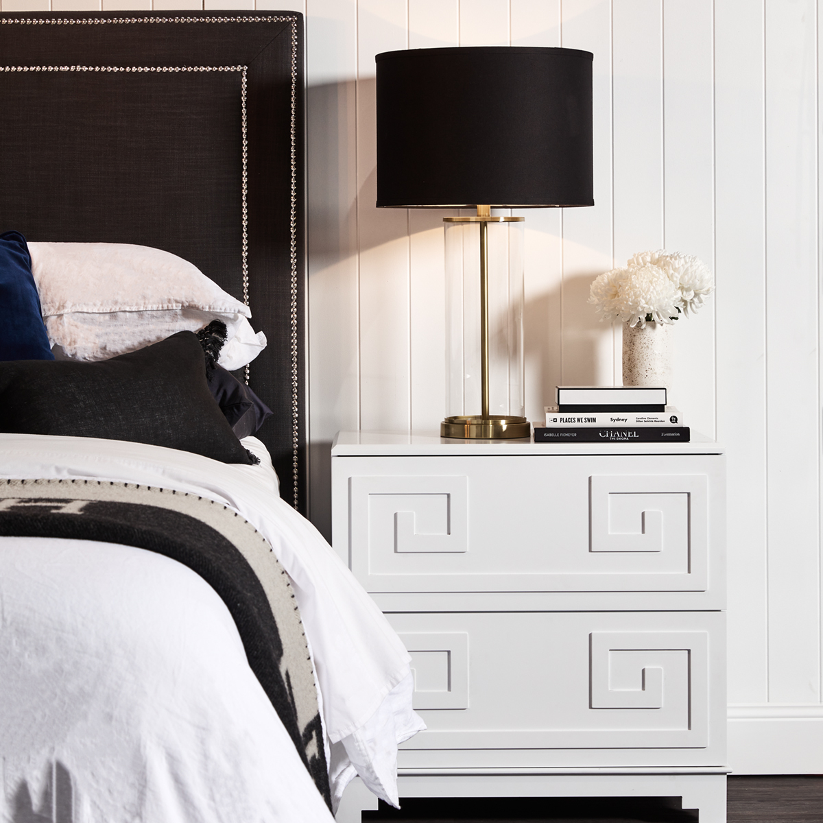 83cm Roswell Bank Table Lamp