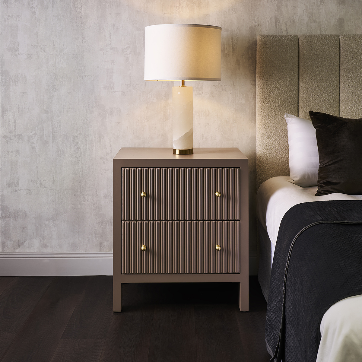 72cm Colombus Brass & Alabaster Table Lamp