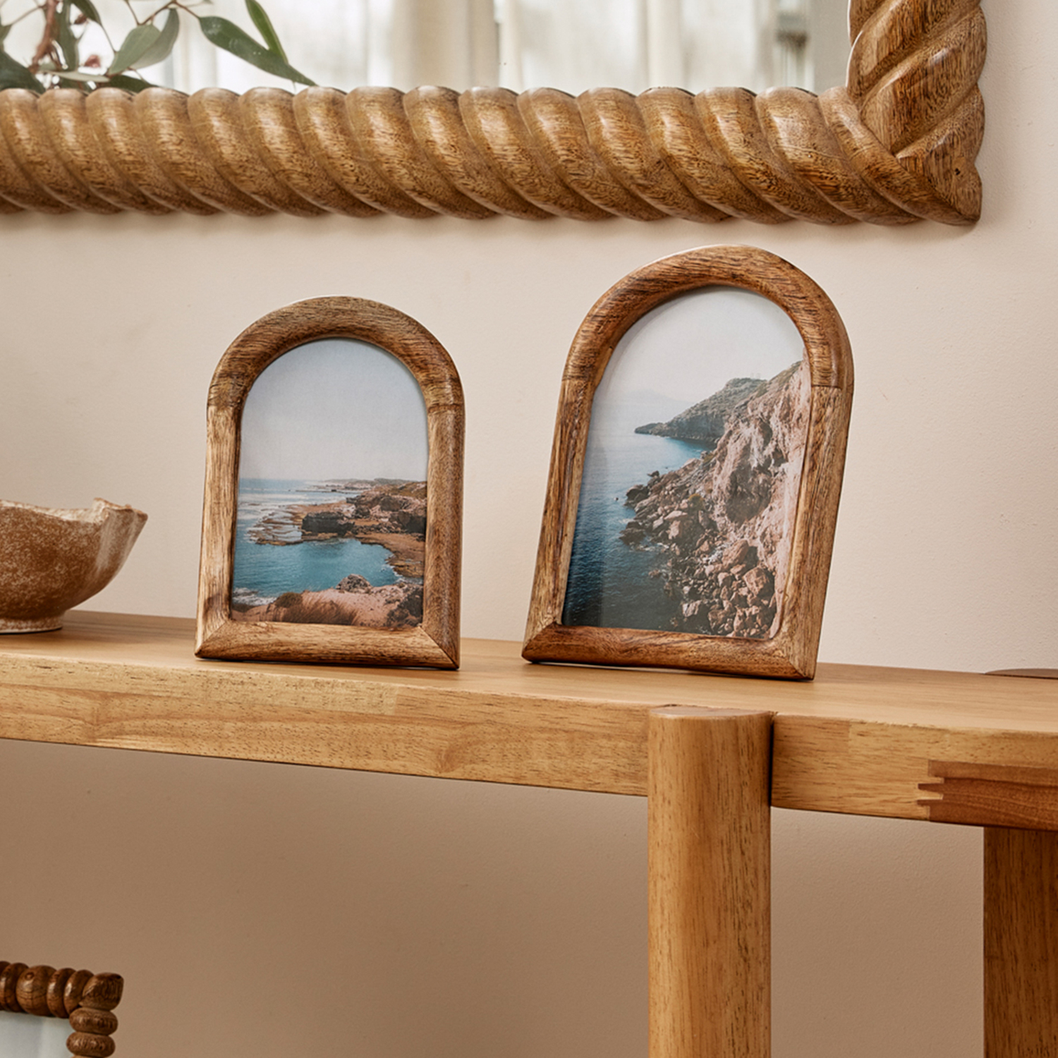 Arch Mango Wood Photo Frame