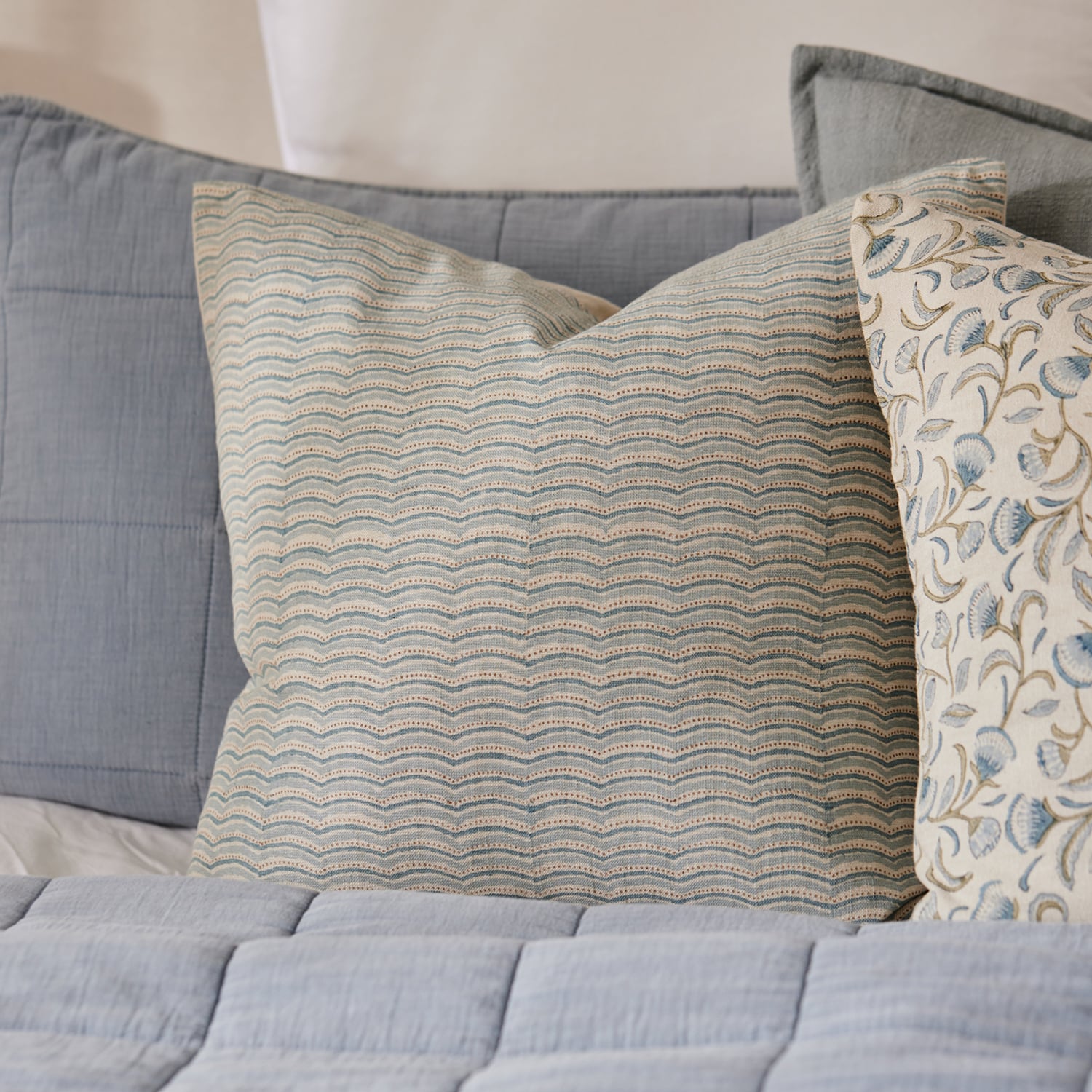 Neera Cotton Cushion