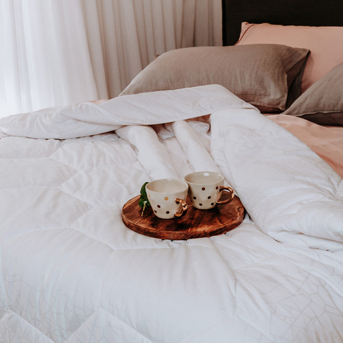 White Sleepwise Cotton Quilt