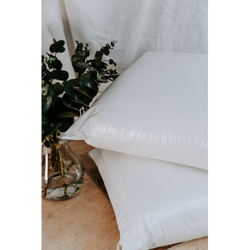 Protectiva Stay Clean 600 GSM Waterproof Pillow