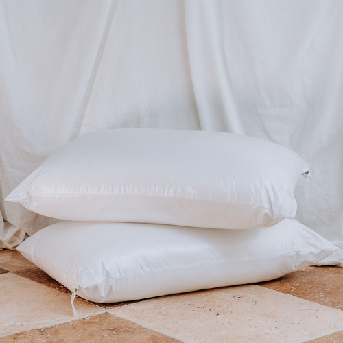 Protectiva Stay Clean 600 GSM Waterproof Pillow