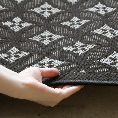 Indoor Outdoor Stunning Modern Rug Black Temple & ster