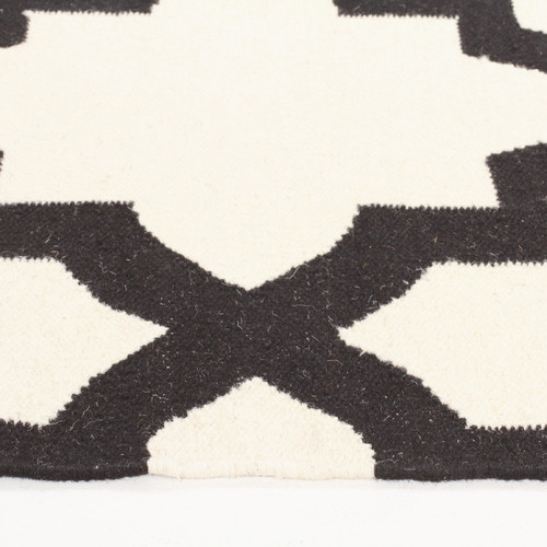 Trellis-Flat-Weave-Rug-NOM-17-BLA