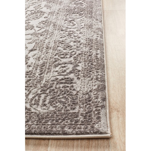 Axel Ornate Floral Vintage Style Rug