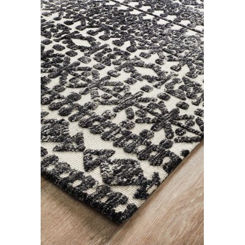 Ivory & Charcoal Distressed Exotic Rug