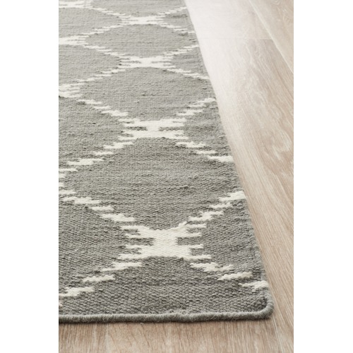 Femi Flat Weave Wool Kilim Rug