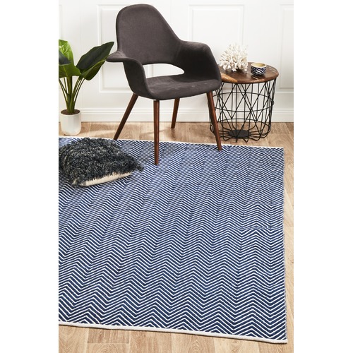 Villa Modern Herringbone Navy Rug Temple & ster