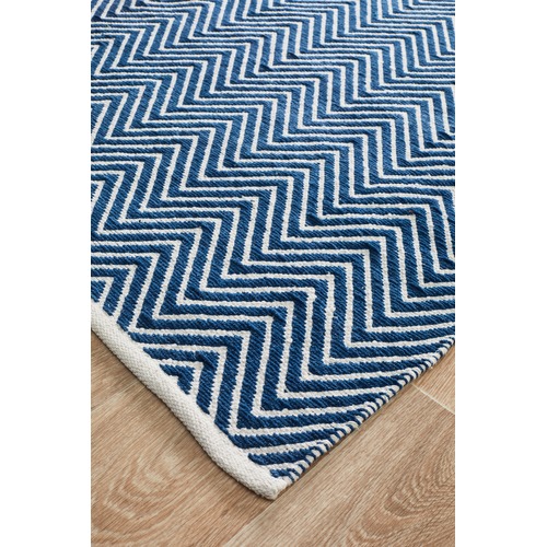 Villa Modern Herringbone Navy Rug Temple & ster