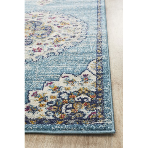 Blue Medallion Vintage Look Runner