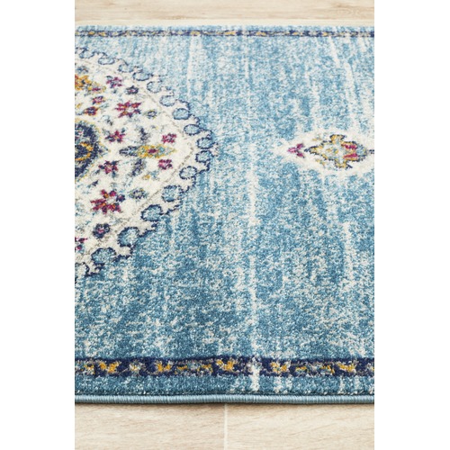 Blue Medallion Vintage Look Runner