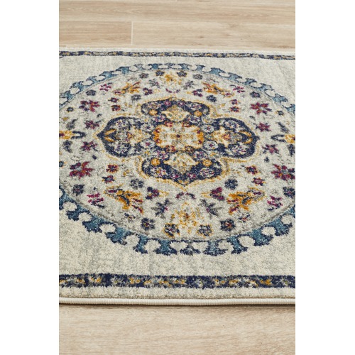 Ivory Medallion Vintage Look Runner