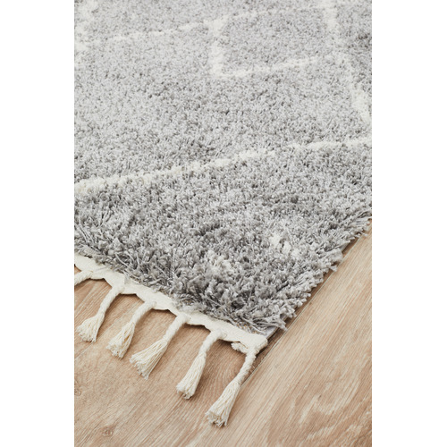 Silver & Ivory Samira Fringed Rug