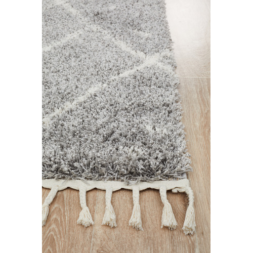 Silver & Ivory Samira Fringed Rug