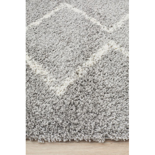 Silver & Ivory Buchra Fringed Rug