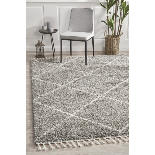 Pebble Grey Nahla Fringed Rug