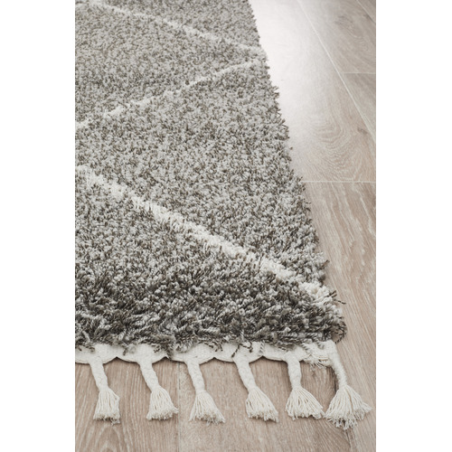 Pebble Grey Nahla Fringed Rug