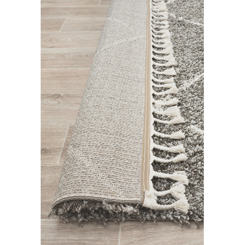 Pebble Grey Nahla Fringed Rug