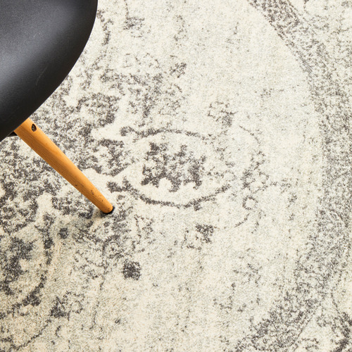 Silver & Grey Transitional Distressed Round Rug