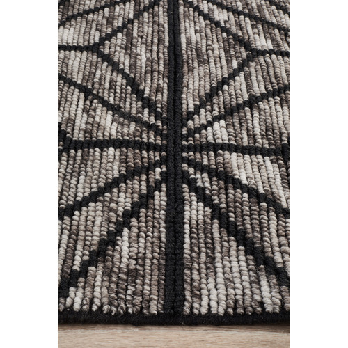 Hoffman Charcoal & Grey Hand Loomed Polyester Rug
