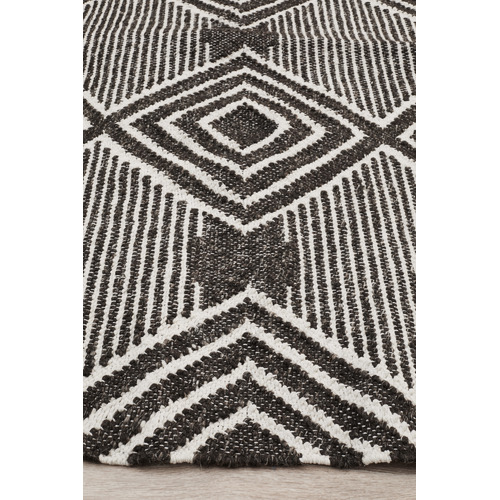 Rhonda Charcoal & White Hand Loomed Reversible Rug