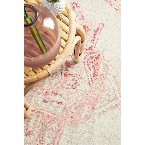 Rose Power-Loomed Bohemain Round Rug