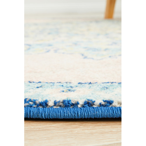 Flamingo Power-Loomed Bohemain Round Rug