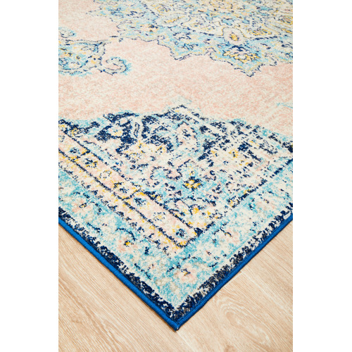 Flamingo Power-Loomed Bohemain Rug